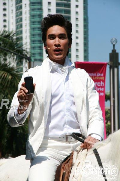"ณเดชน์"ยัน!ไม่คิดแทนที่"โฬม" ปัดถ่ายชุดว่ายน้ำแจงให้แม่ดูคนเดียวพอ