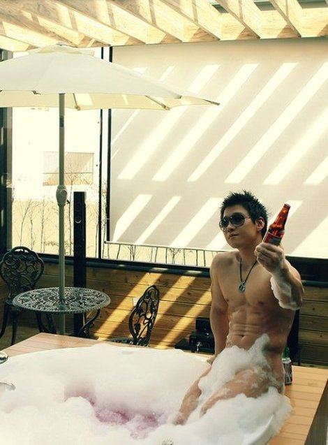 ตี๋หล่อเซ็กซี่เต็มๆ