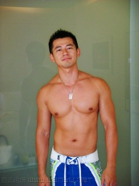 ตี๋หล่อเซ็กซี่เต็มๆ
