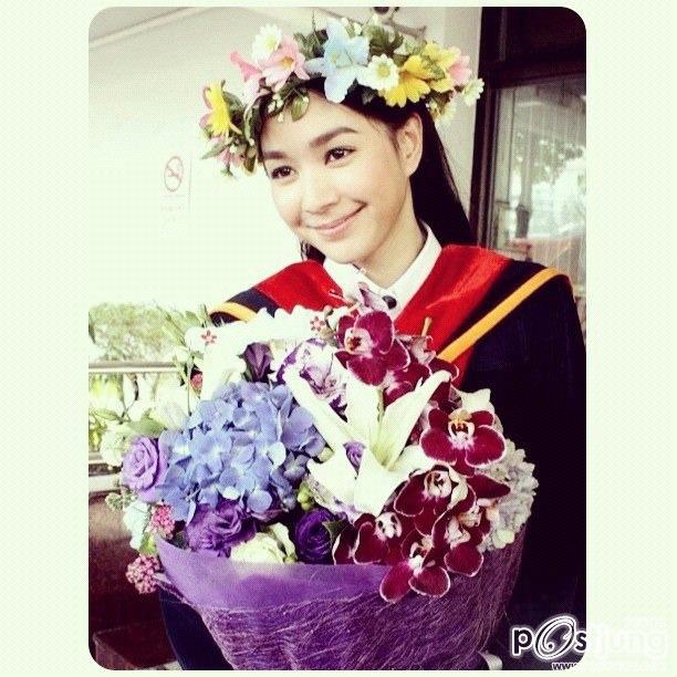 โฟร์ คนนี้ถือว่าเจ๋งบันฑิต ม.ราม (จบ3ปี)
