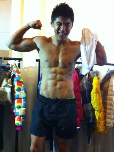 หุ่นเยี่ยมหน้ายอด