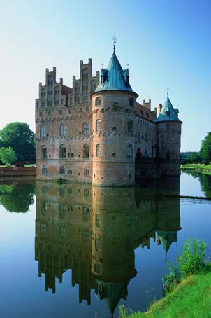 Egeskov Slot (พระราชวัง) และแม่น้ำ ในเดนมาร์ค