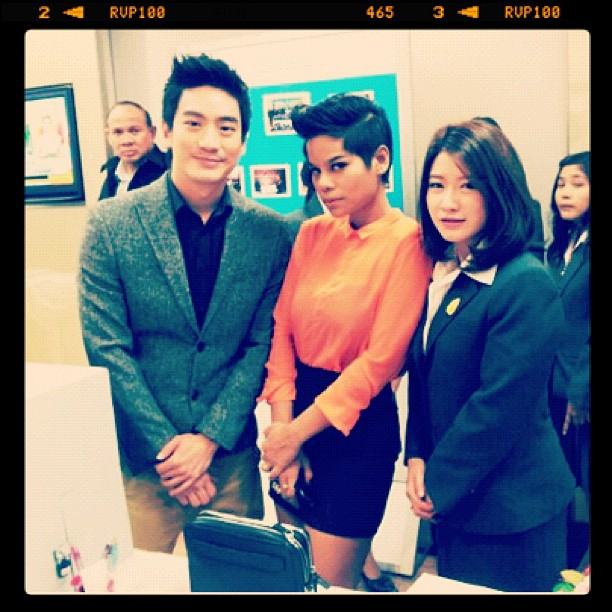 ยินดีกับคู่รักคู่ใหม่ของวงการค่ะ..."โอปอล์ - หมอโอ๊ค"^^