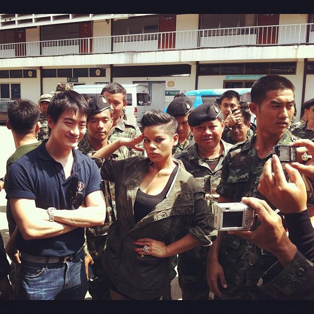 ยินดีกับคู่รักคู่ใหม่ของวงการค่ะ..."โอปอล์ - หมอโอ๊ค"^^