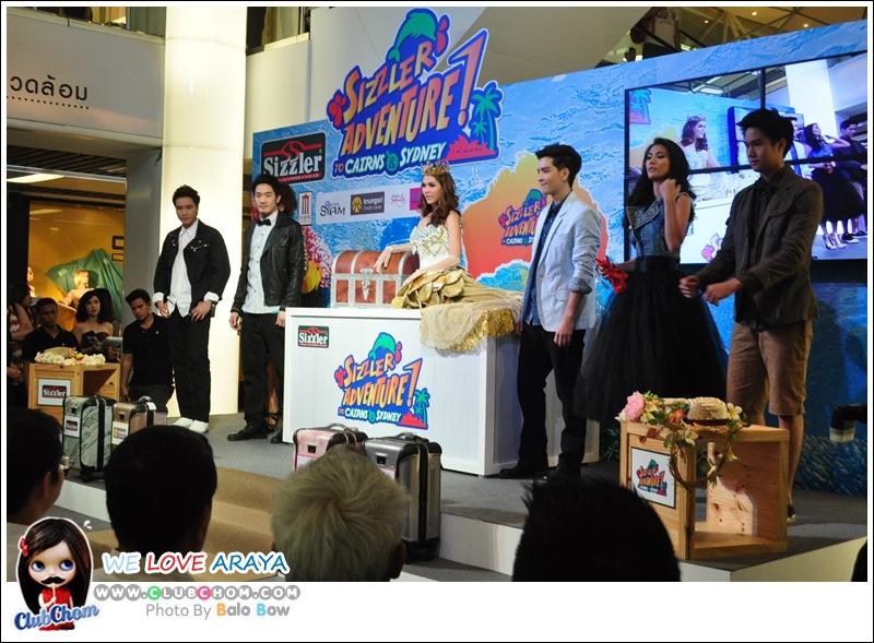 ชมพู่ อารยา เจ้าหญิงเงือกแสนสวย @ Siam Center