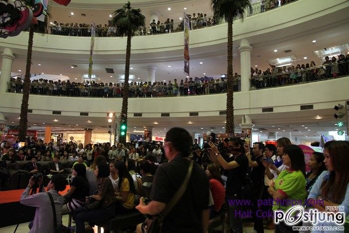 ประมวลภาพ"อั้ม พัชราภา"เริ่ดหรู@Home fresh mart....Hair colorful festival 2012!!!