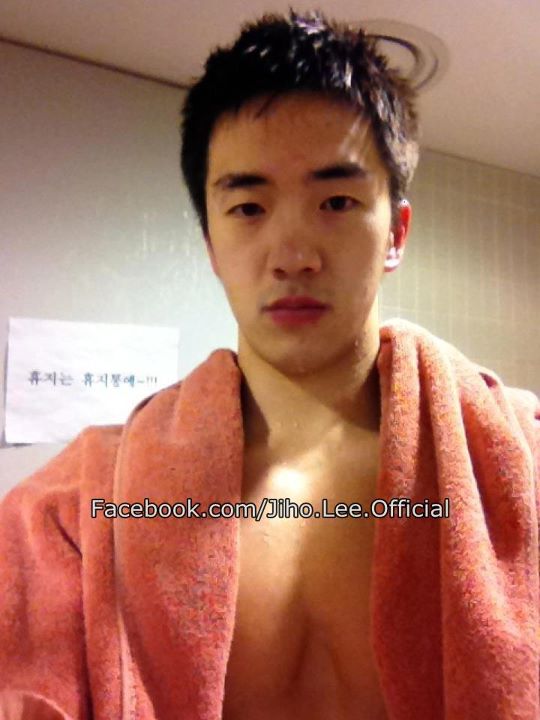 Jiho Lee @ Facebook