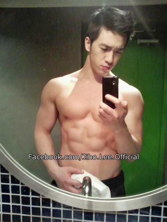 Jiho Lee @ Facebook