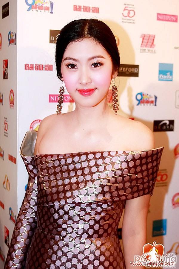 ยิปโซ สาวหมวยหน้าเป๊ะ