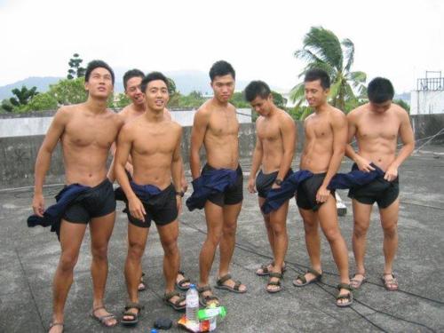 หล่อคำใหญ่ ล่ำคำโต