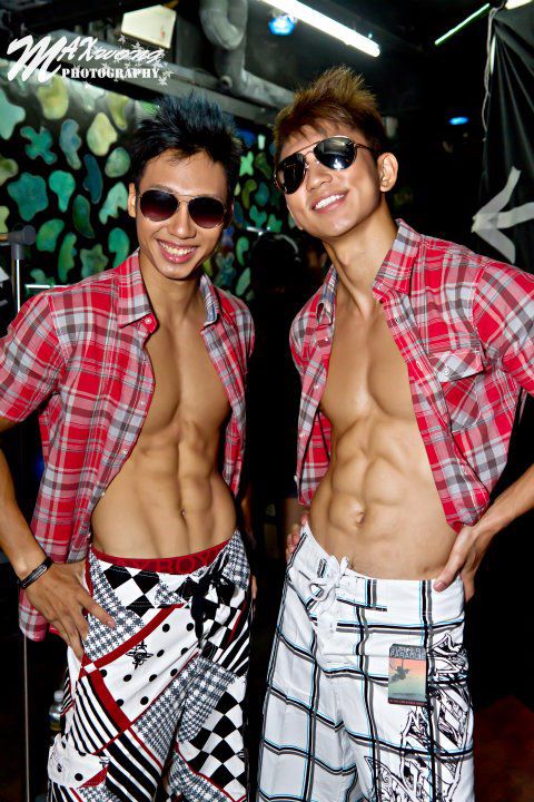 หล่อคำใหญ่ ล่ำคำโต