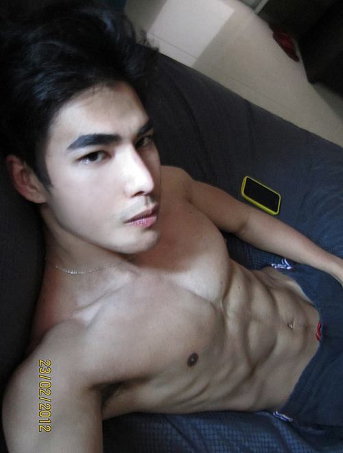 หล่อคำใหญ่ ล่ำคำโต