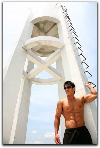 หล่อคำใหญ่ ล่ำคำโต