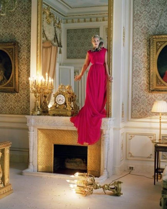 VOGUE MAGAZINE: KATE MOSS IN "CHECKING OUT" BY PHOTOGRAPHER TIM WALKER