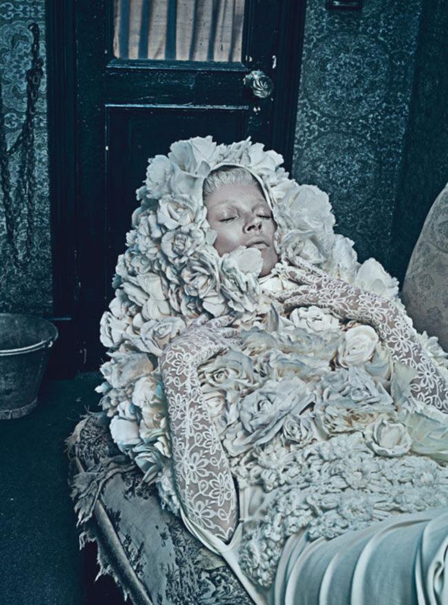 W MAGAZINE: KATE MOSS IN "GOOD KATE, BAD KATE" BY PHOTOGRAPHER STEVEN KLEIN