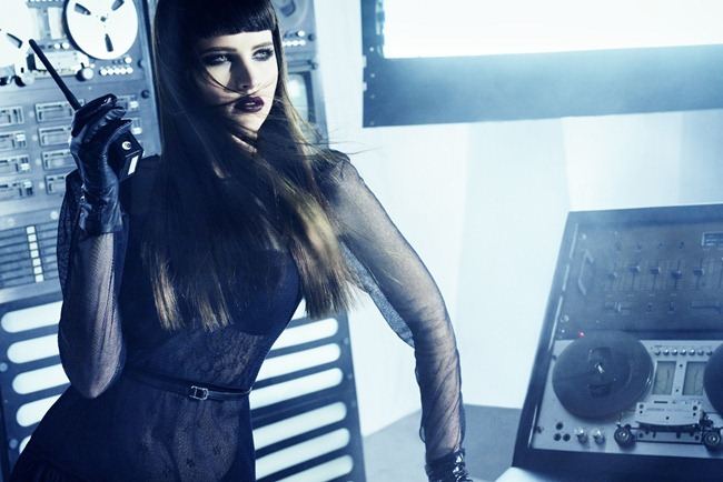 VOGUE ITALIA: FELICITY JONES IN "SORCERY & CHIPS" BY PHOTOGRAPHER TOM MUNRO
