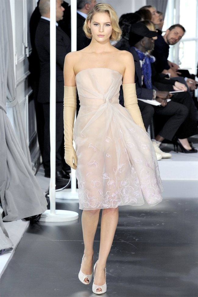 PARIS HAUTE COUTURE: DIOR SPRING 2012 COUTURE