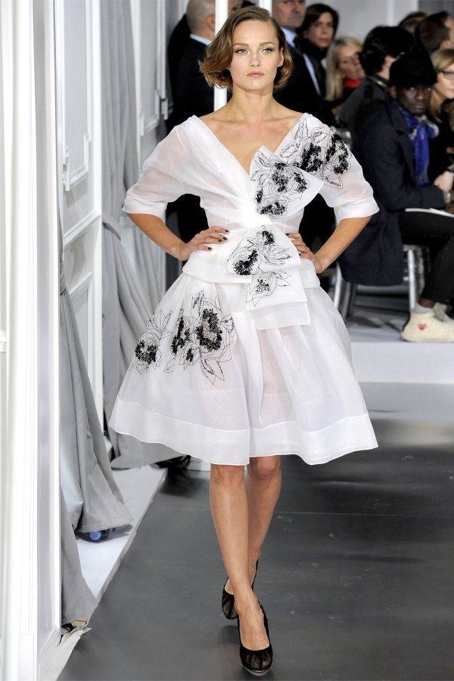 PARIS HAUTE COUTURE: DIOR SPRING 2012 COUTURE