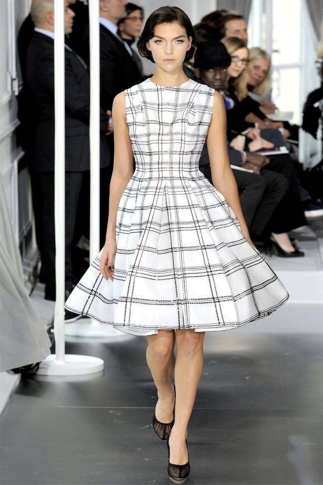 PARIS HAUTE COUTURE: DIOR SPRING 2012 COUTURE