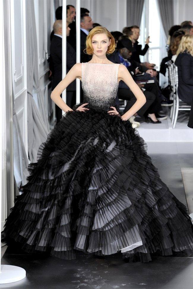 PARIS HAUTE COUTURE: DIOR SPRING 2012 COUTURE