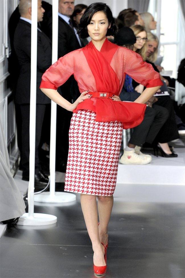 PARIS HAUTE COUTURE: DIOR SPRING 2012 COUTURE