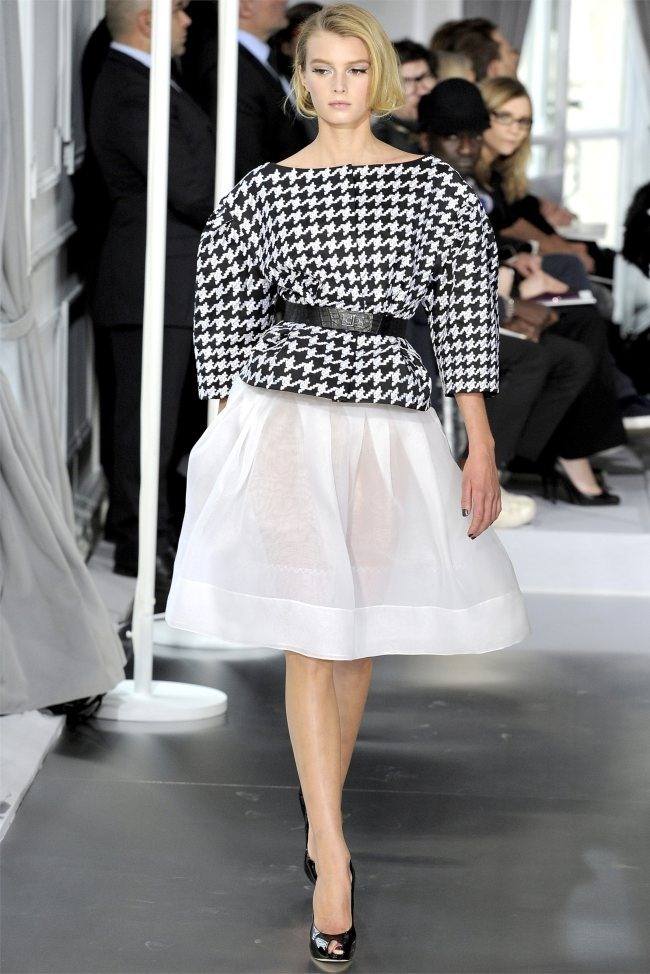 PARIS HAUTE COUTURE: DIOR SPRING 2012 COUTURE