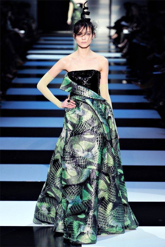 PARIS HAUTE COUTURE: ARMANI PRIV&Eacute; SPRING 2012 COUTURE