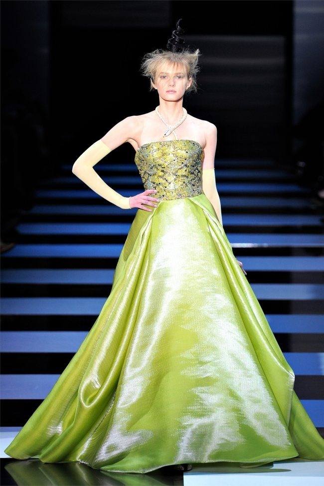 PARIS HAUTE COUTURE: ARMANI PRIV&Eacute; SPRING 2012 COUTURE