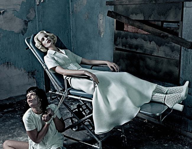 สงสารนางแบบชุดนี้จังINTERVIEW MAGAZINE: KAROLINA KURKOVA & CRYSTAL RENN IN "INSTITUTE WHITE" BY PHOTOGRAPHE