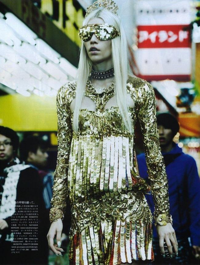VOGUE JAPAN: ALINE WEBER IN "THE GIRL WHO ROCKS THE PLANET" BY PHOTOGRAPHER GIAMPAOLO SGURA