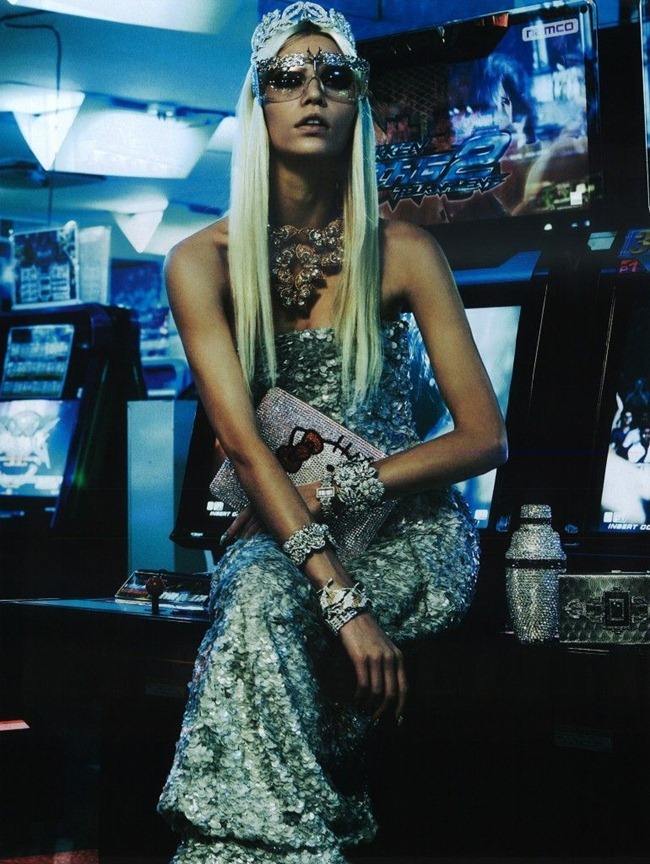 VOGUE JAPAN: ALINE WEBER IN "THE GIRL WHO ROCKS THE PLANET" BY PHOTOGRAPHER GIAMPAOLO SGURA