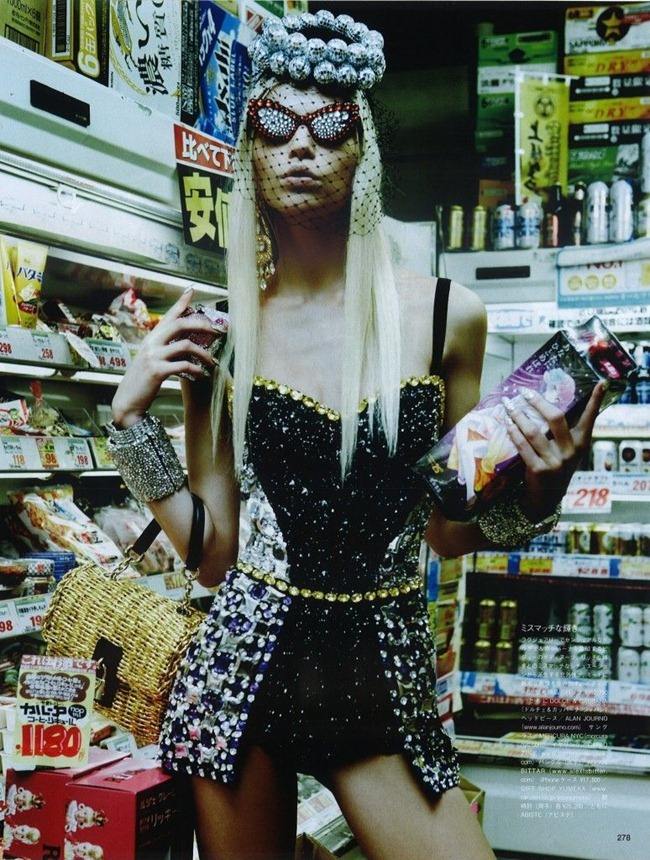 VOGUE JAPAN: ALINE WEBER IN "THE GIRL WHO ROCKS THE PLANET" BY PHOTOGRAPHER GIAMPAOLO SGURA