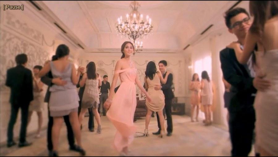 มาแล้ว!!!  MV  Soft touch with your love - ชมพู่ อารยา  feat. ETC