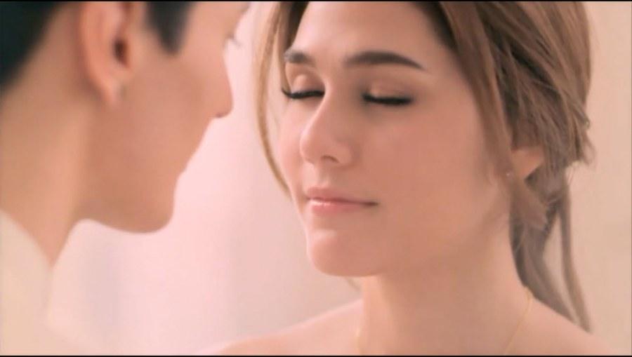 มาแล้ว!!!  MV  Soft touch with your love - ชมพู่ อารยา  feat. ETC