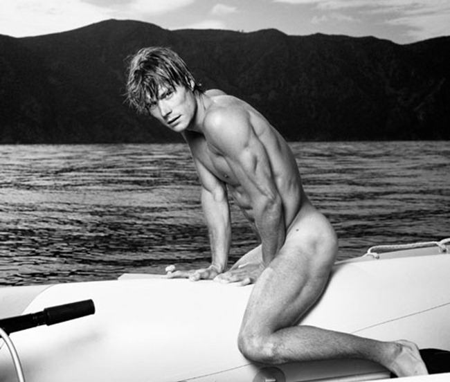 MASCULINE DOSAGE: WET MEN BY PHOTOGRAPHER FRAN&Ccedil;OIS ROUSSEAU