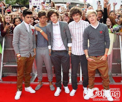 5 หนุ่ม One Direction สร้า้งประวัติศาสตร์ สามารถพาอัลบั้ม "Up All Night" เดบิวท์เข้าอันดับ 1 บิลบอร