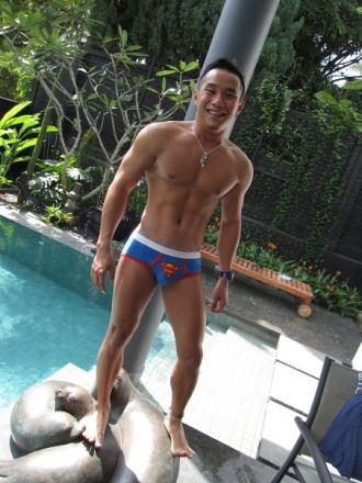 แผงอก หน้าท้อง มัดกล้าม