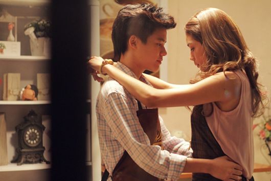 หนังใหม่ She เรื่องรักระหว่างเธอ