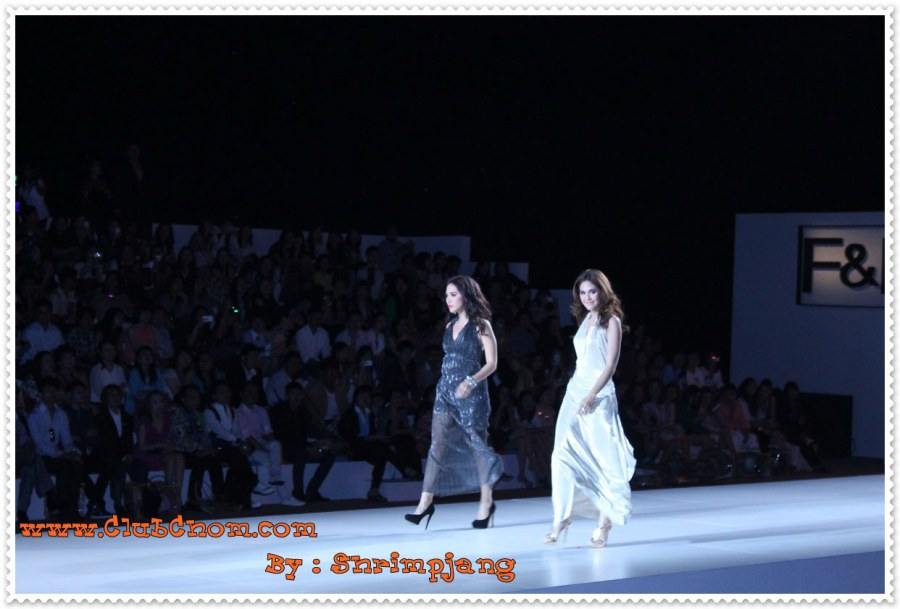 ชมพู่ อารยา ในมาดสวยๆเริ่ดเชิดๆ