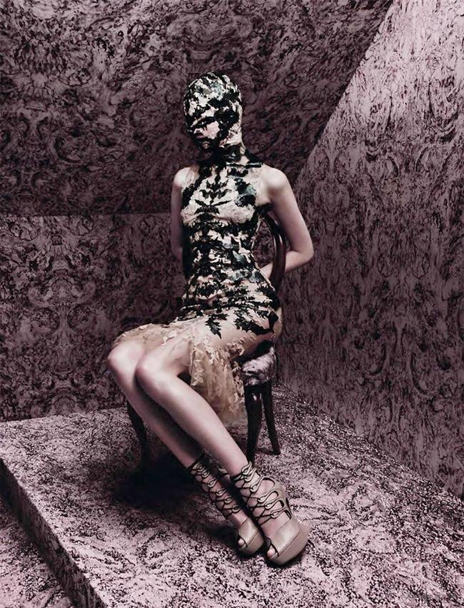 VOGUE PARIS: ALEXANDER MCQUEEN BY PHOTOGRAPHER DAVID SIMS