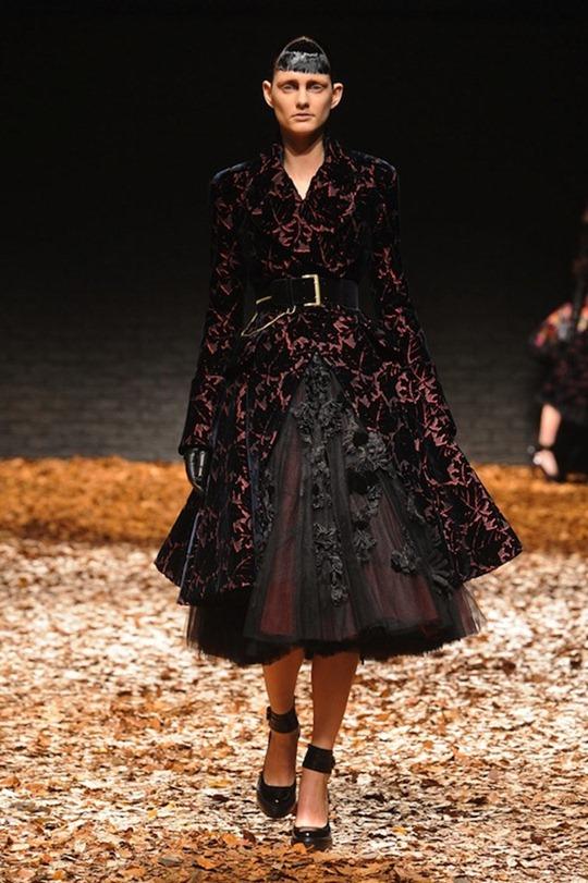 LONDON FASHION WEEK: ALEXANDER MCQUEEN MCQ FALL 2012