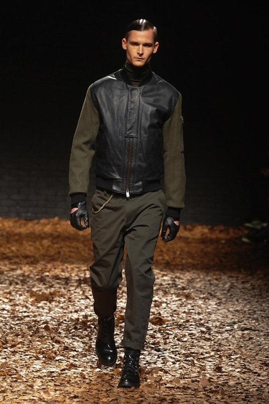 LONDON FASHION WEEK: ALEXANDER MCQUEEN MCQ FALL 2012