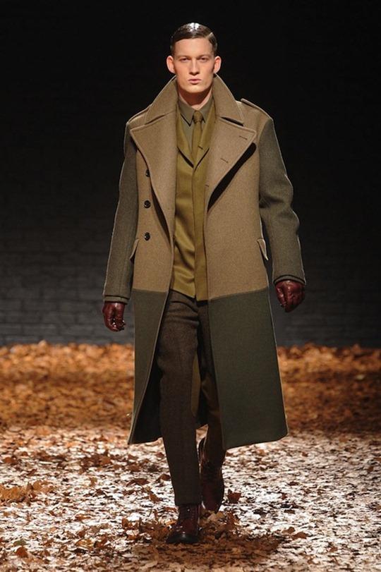LONDON FASHION WEEK: ALEXANDER MCQUEEN MCQ FALL 2012