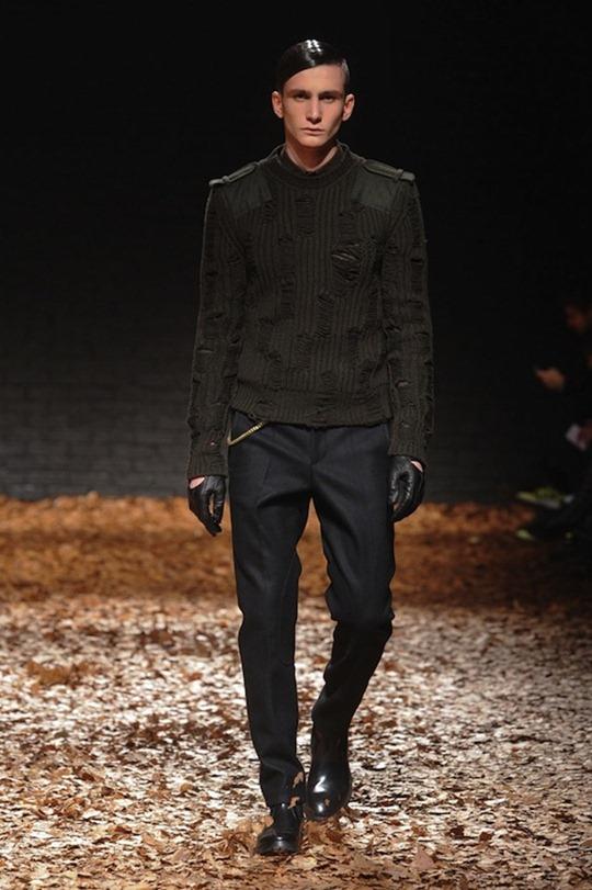 LONDON FASHION WEEK: ALEXANDER MCQUEEN MCQ FALL 2012
