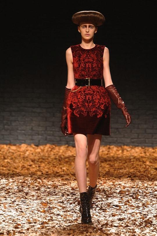 LONDON FASHION WEEK: ALEXANDER MCQUEEN MCQ FALL 2012