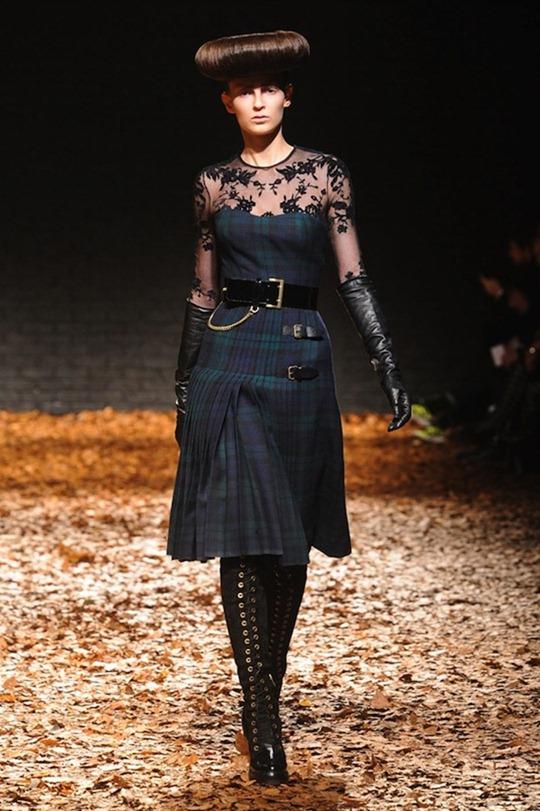 LONDON FASHION WEEK: ALEXANDER MCQUEEN MCQ FALL 2012