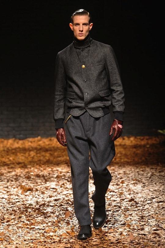 LONDON FASHION WEEK: ALEXANDER MCQUEEN MCQ FALL 2012