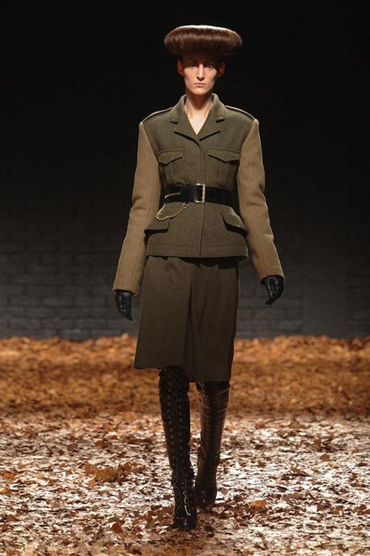 LONDON FASHION WEEK: ALEXANDER MCQUEEN MCQ FALL 2012