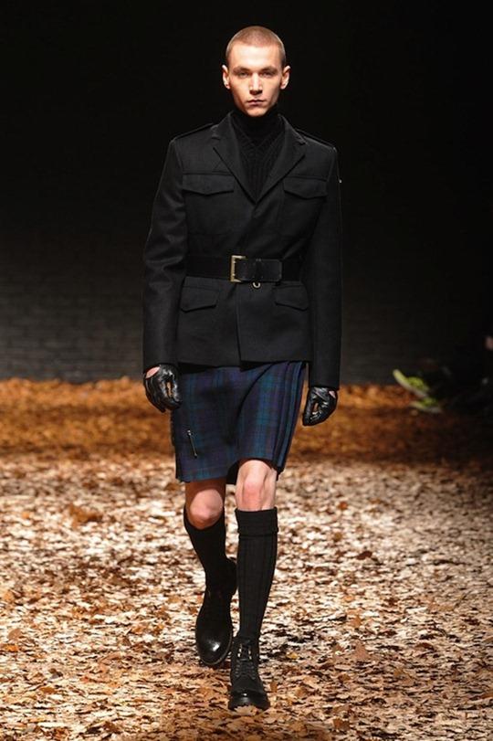 LONDON FASHION WEEK: ALEXANDER MCQUEEN MCQ FALL 2012