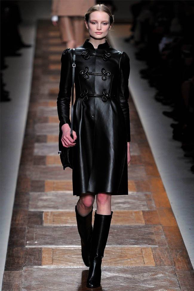 PARIS FASHION WEEK: VALENTINO FALL 2012
